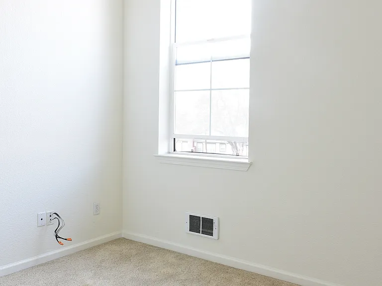 516 Martha St #207 — Photo 6