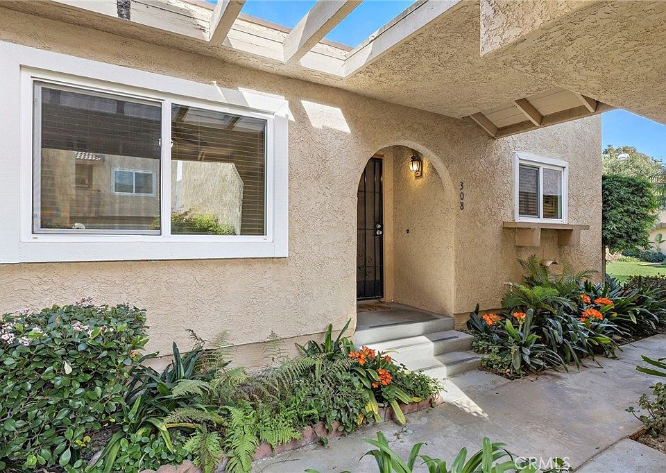 1st image of 308 Alta Ln