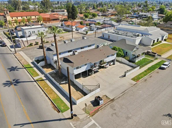 1401 Baker St, Bakersfield, CA 93305
