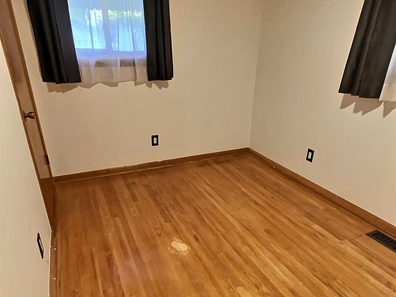 5th image of 1426 Bel Air Dr