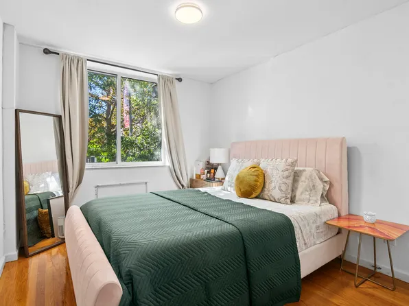 145 Kenilworth Place image 5 of 6