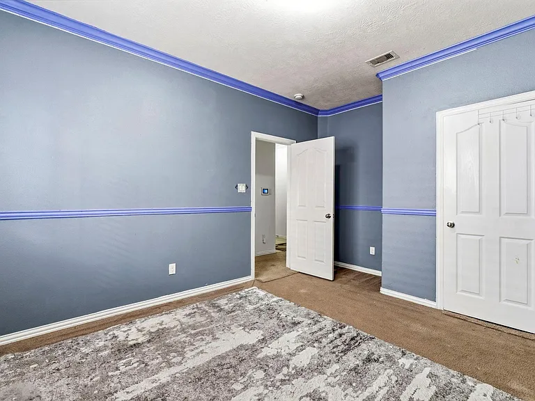 8203 Loetsch Ridge Way — Photo 21