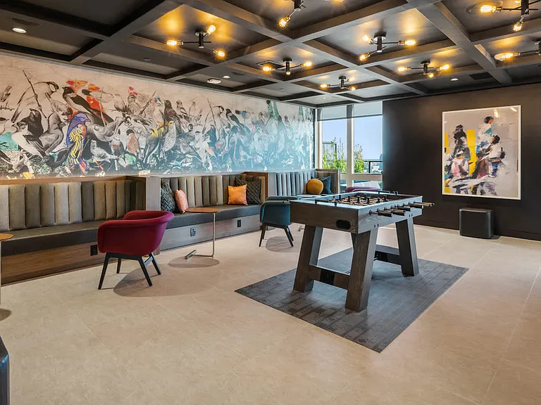 Resident Lounge with Billiard Table