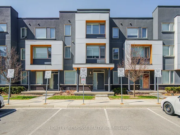 3023 Creekshore Cmn #31, Oakville, ON L6M 1L8