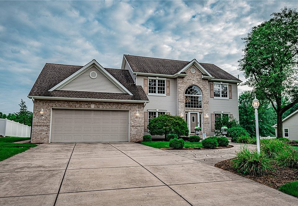 1st image of 3811 Tyler Dr