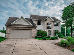 3811 Tyler Dr, Canfield, OH 44406