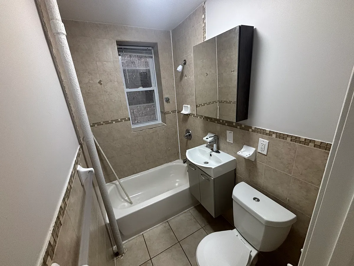 Building Photo - 5304 Palisade Ave #204B