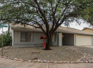 10131 E Mountain Manor Dr, Tucson, AZ 85730