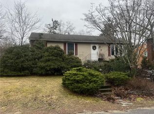 41 Brook St, Barrington, RI 02806