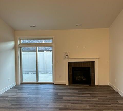 5th image of 6304 Beckville Ln #6304