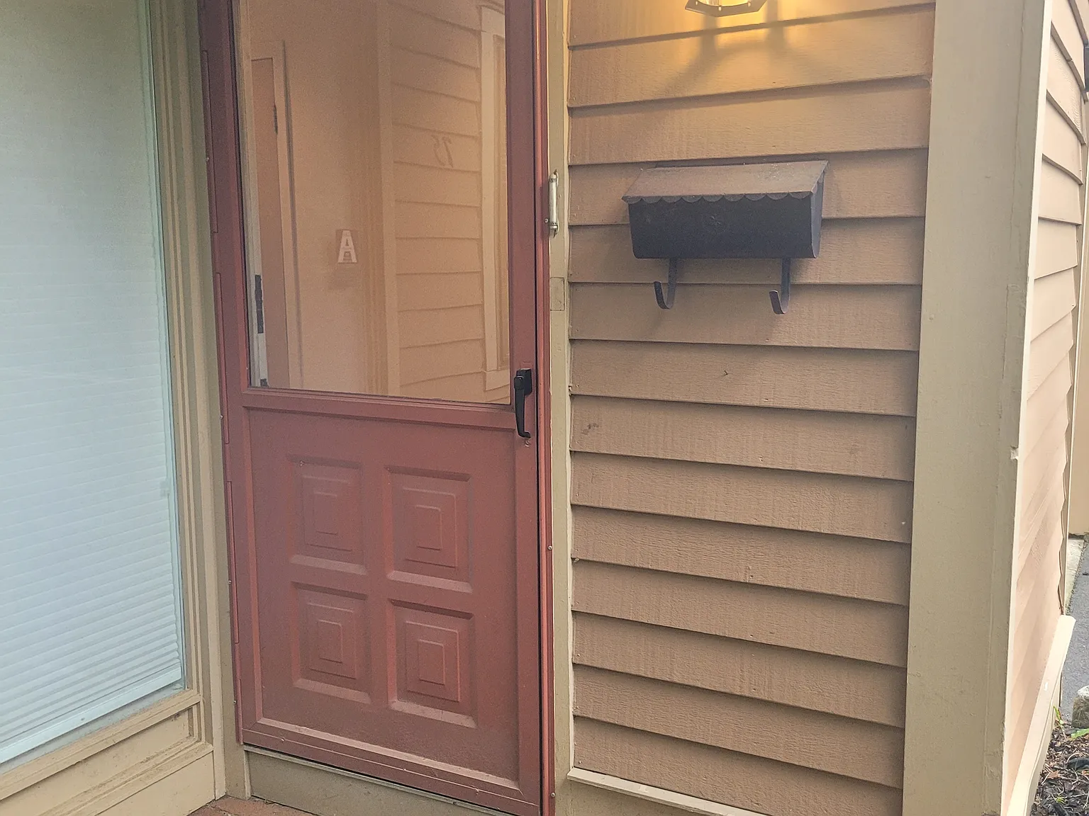 3 bed, 2.5 bath, 2200 sqft, $5,995 — Photo 2