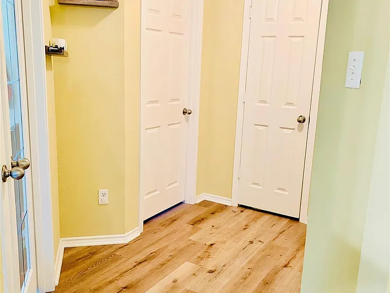 18720 Royal Pointe Dr — Photo 34