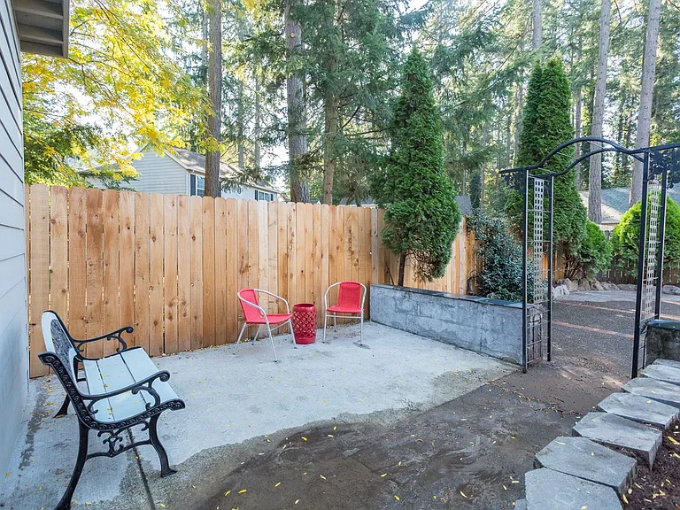 5262 Rosewood St — Photo 37