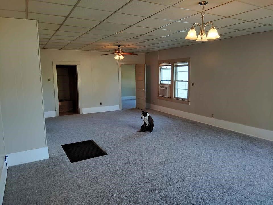 2nd image of 101 S 5th St