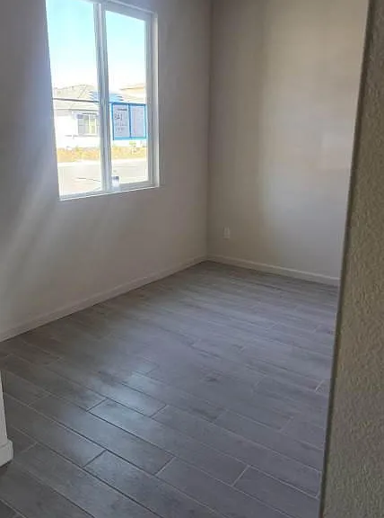 3064 Tower St — Photo 17
