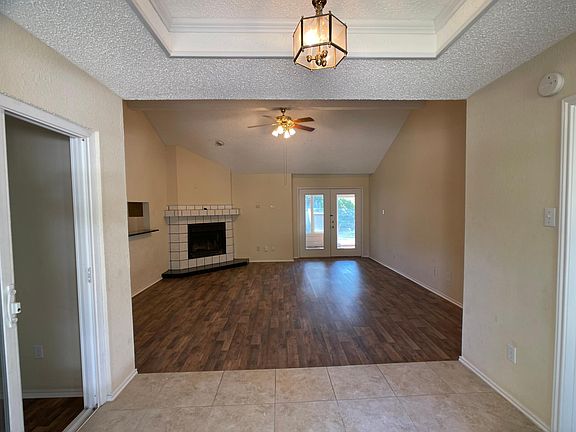 3rd image of 7312 Burke Cir