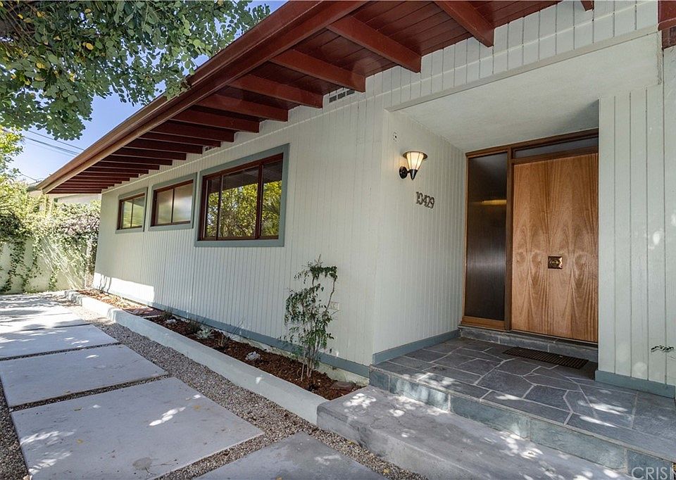 1st image of 10429 Pearson Pl
