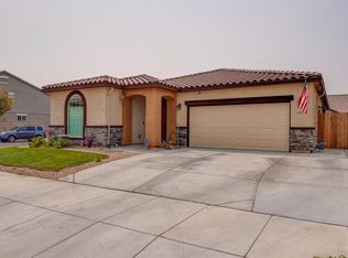 2597 N Mountainside Dr, Los Banos, CA 93635