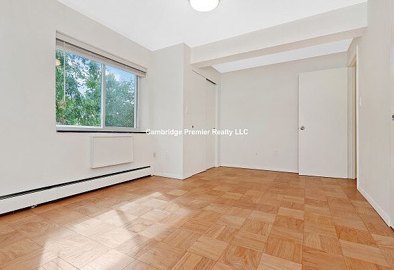5th image of 287 Harvard St #1