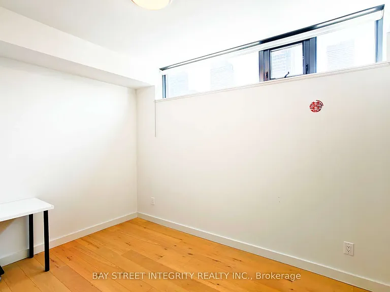 81 Wellesley St E #1005 — Photo 11
