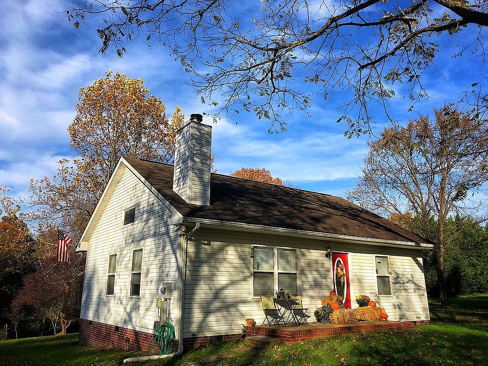 "The Cottage on Gravel Hill"
