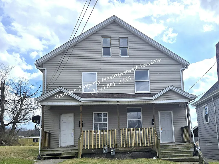416 E Reynolds St #1/2 — Photo 1