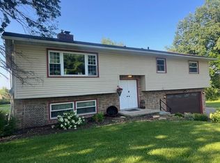 2601 Gaston Rd, Cottage Grove, WI 53527