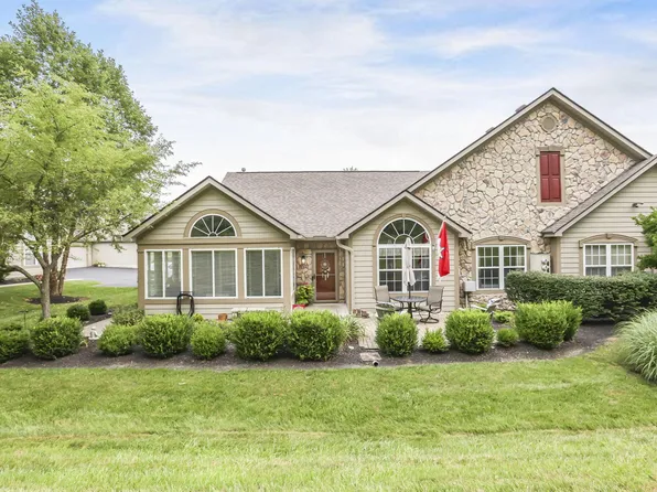 2077 Valentina Ln, Newark, OH 43055