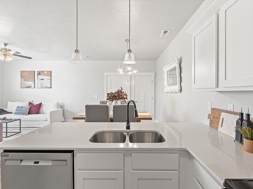 1st image of 1806 W Newcastle Ln #203