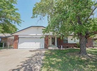 12001 E 83rd St S, Owasso, OK 74055
