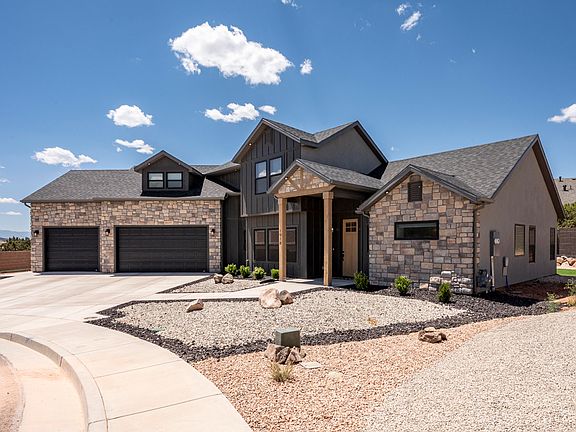 2nd image of 1918 S Oak Springs Cir