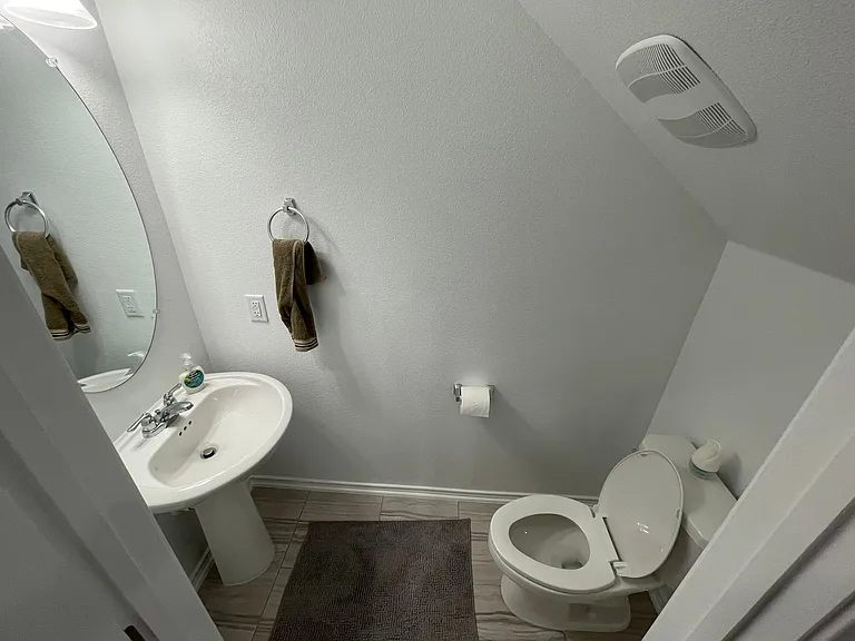 4400 Tilley St — Photo 9