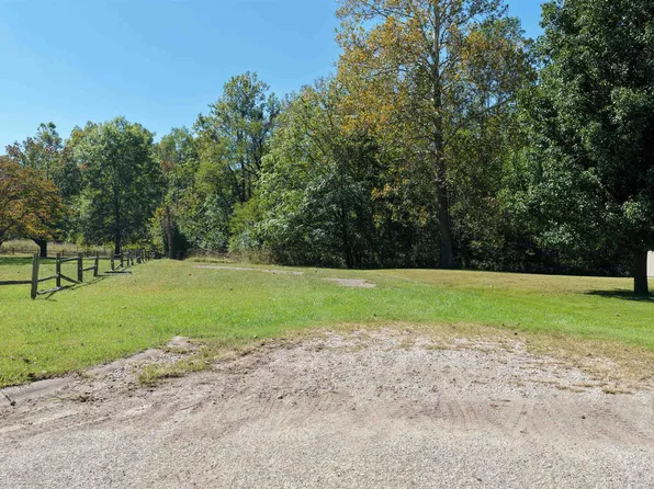 Spring Dr, Bedford, IN 47421