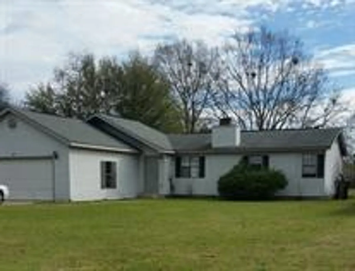 Building Photo - 206 Meriwood Dr