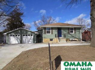 6114 Franklin St, Omaha, NE 68104