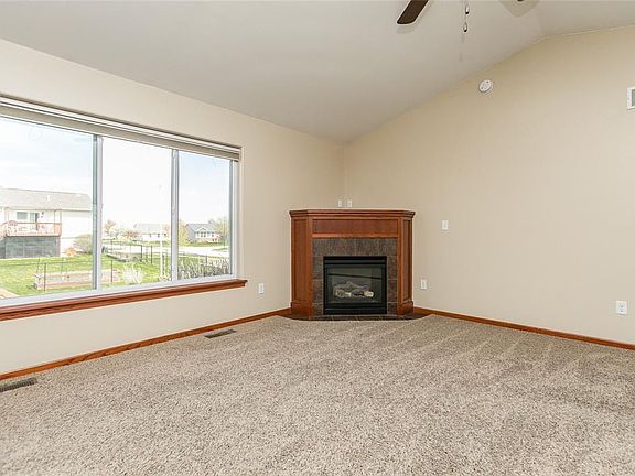 3rd image of 200 N Colton Dr