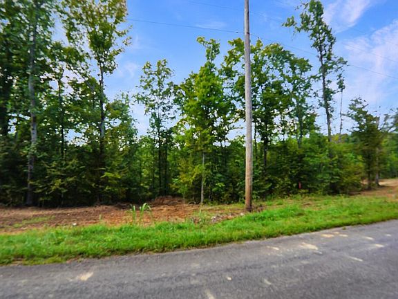 2nd image of 2 Freeman Fielder Rd