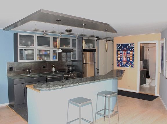 4th image of 2800 N Lake Shore Dr APT 3017
