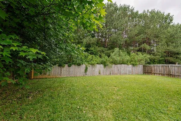 221 Adefield Ln — Photo 14