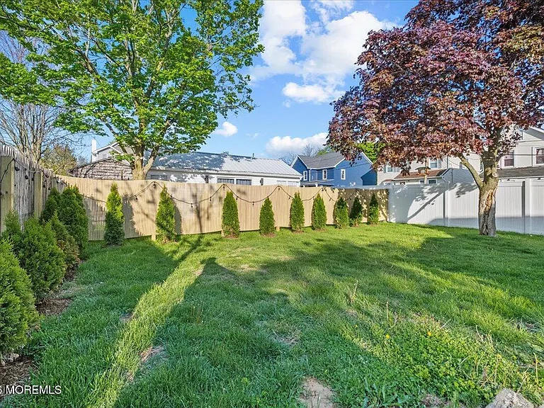 543 Springdale Ave — Photo 28