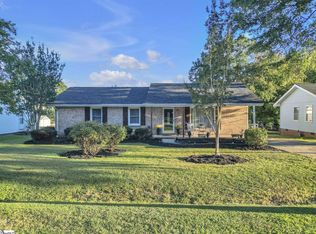 14 Sunrise Dr, Taylors, SC 29687