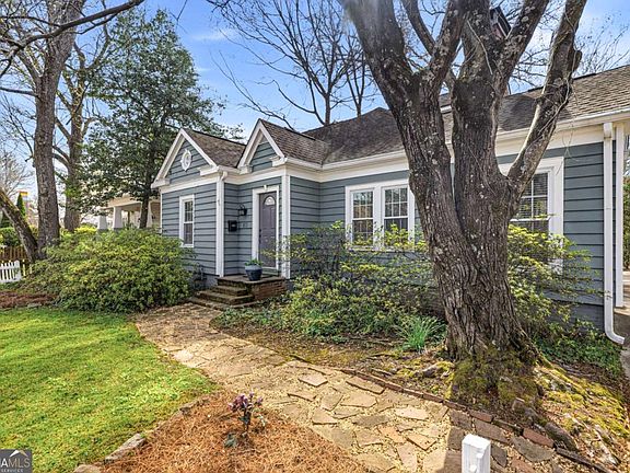 2nd image of 811 E Ponce De Leon Ave