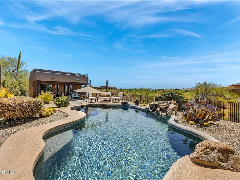10989 E Taos Dr — Photo 15