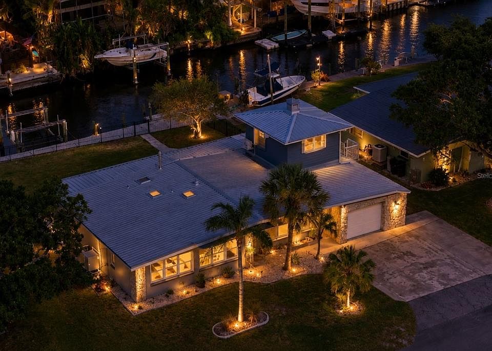 1st image of 512 PALM AVENUE