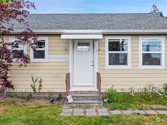 3rd image of 4140 W Arsenal Way