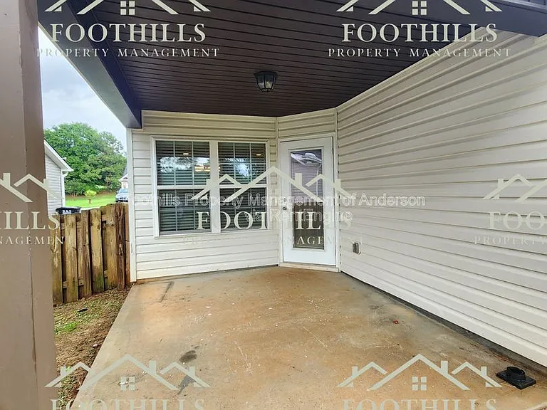 1027 Whirlaway Cir — Photo 20