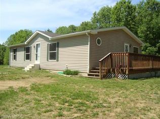 1360 N Bunn Rd, Hillsdale, MI 49242