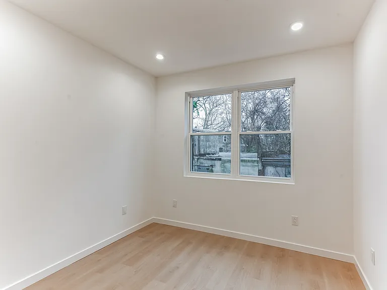 3342 N Smedley St — Photo 5