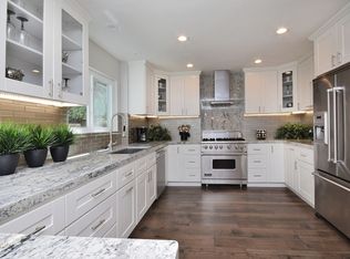 3872 Reklaw Dr, Studio City, CA 91604
