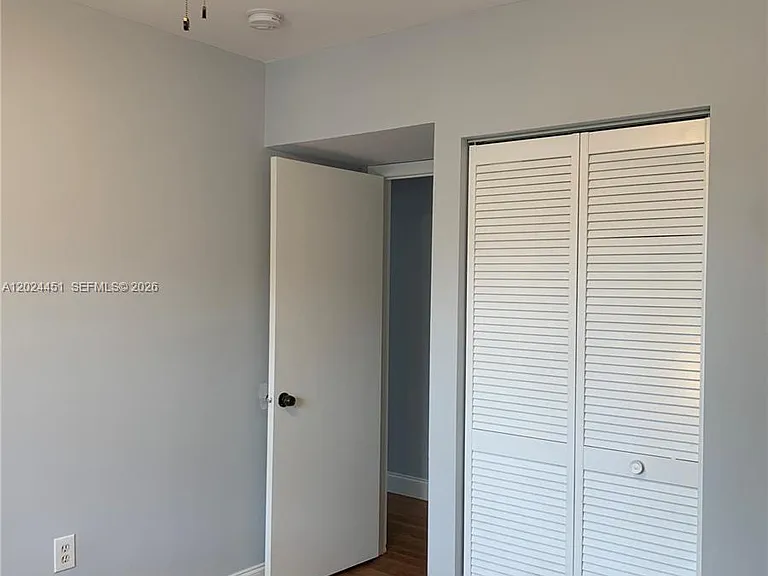 143 Riviera Cir #143 — Photo 12